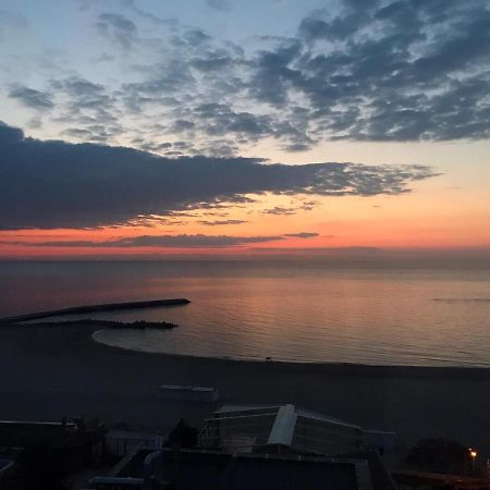 Faleza Nord Sea View Apartment Constanţa Exteriér fotografie